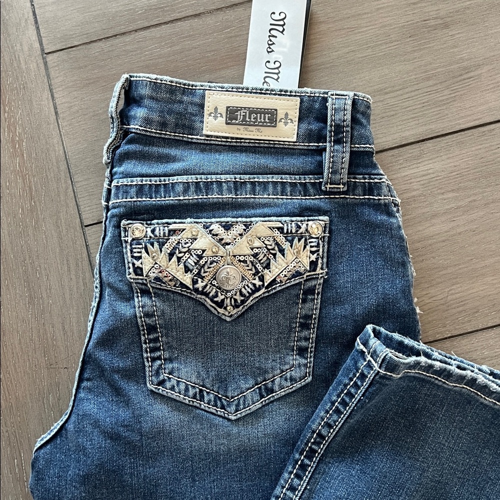 NWT Miss Me Jeans - Size 28/9 Slim Wide Leg - Picture 2 of 7